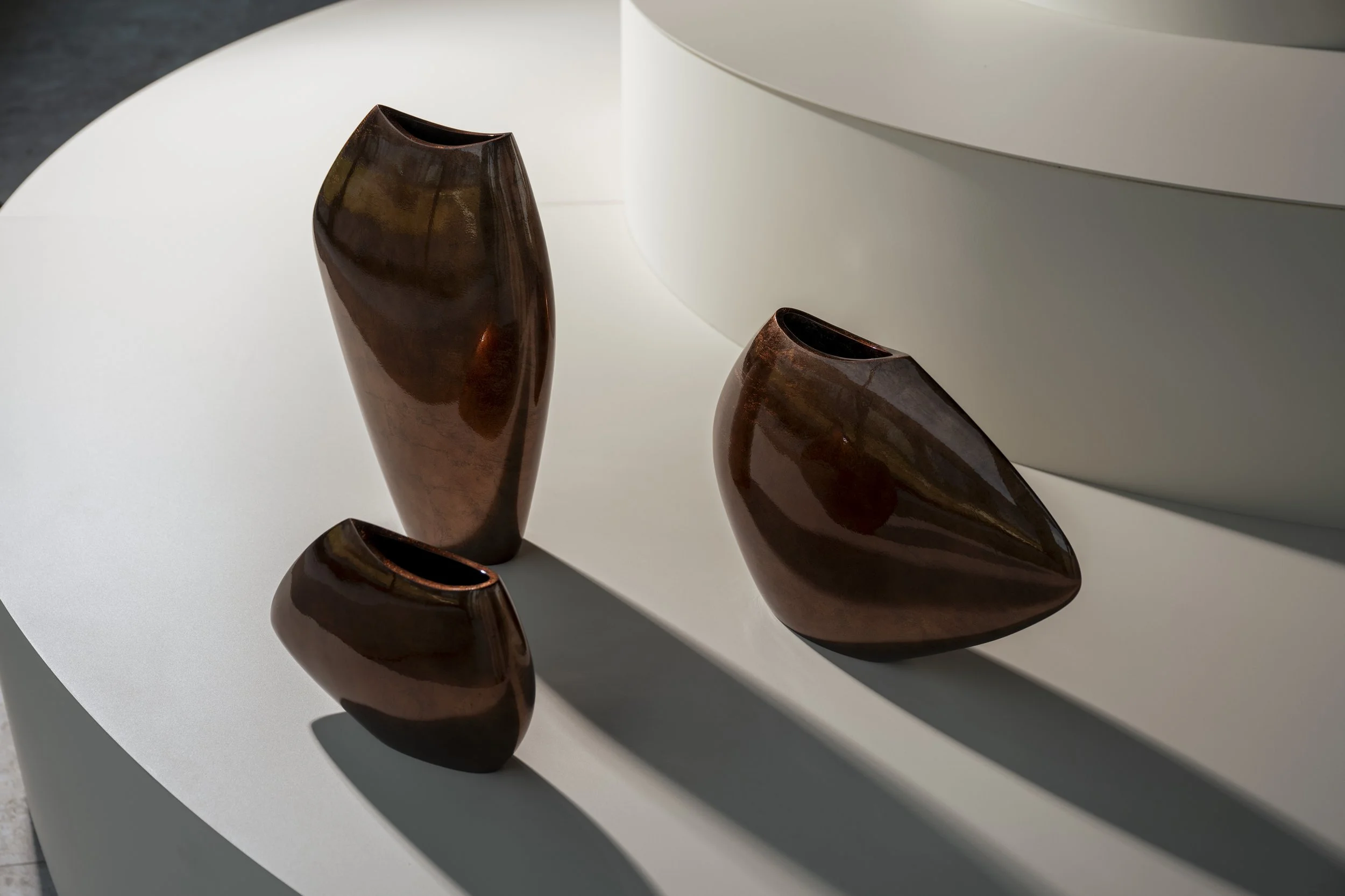 DV DESIGN | Unique Sculptures, Vases & Bowls by Robin Jacobs